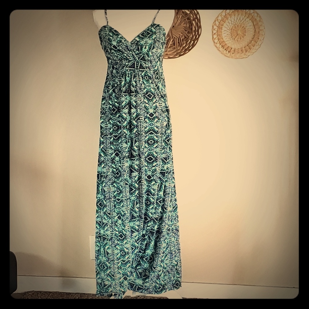 🌞$20 for 4🌞 Kirstin Nicole Aztec Maxi Dress